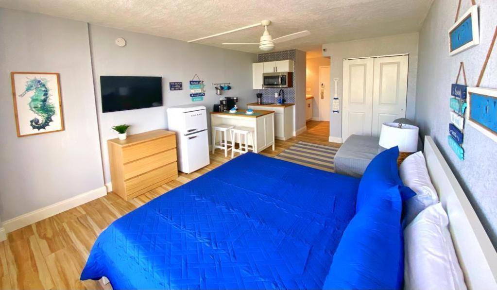 Castaways Resort Studios Daytona Beach Bagian luar foto