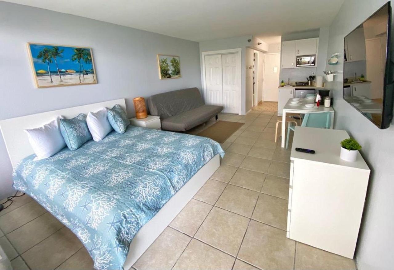 Castaways Resort Studios Daytona Beach Bagian luar foto