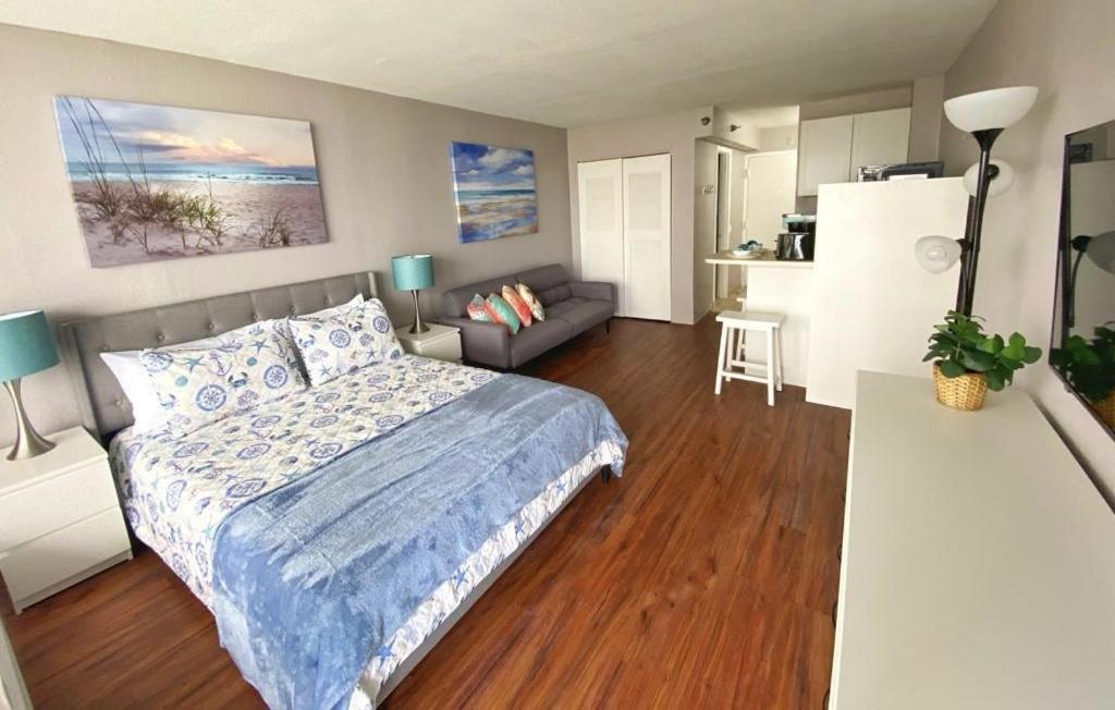 Castaways Resort Studios Daytona Beach Bagian luar foto