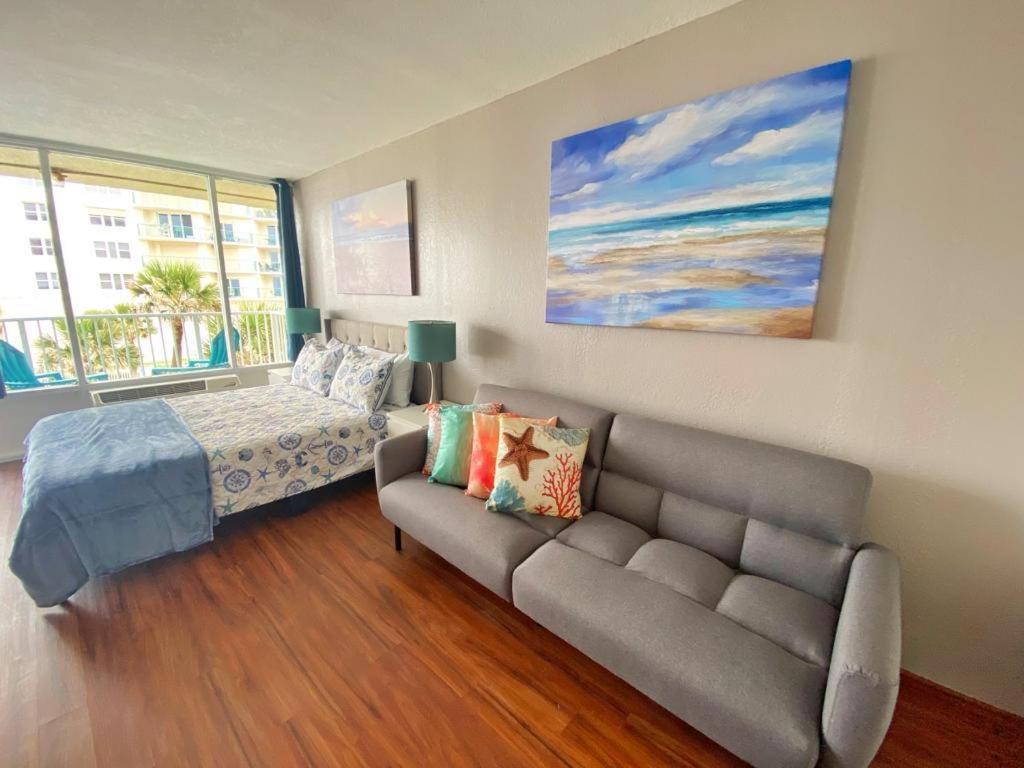 Castaways Resort Studios Daytona Beach Bagian luar foto